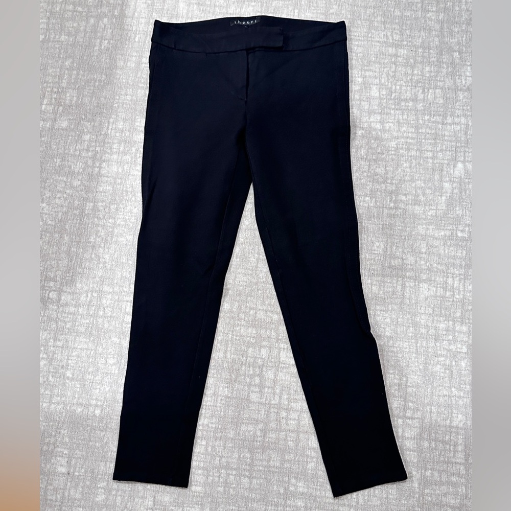 Theory Black Skinny Crop Ankle Leggings